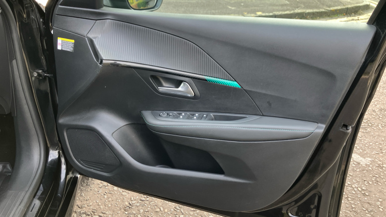 Peugeot 208 1.2 PureTech 100 Allure Premium + 5dr Petrol Hatchback